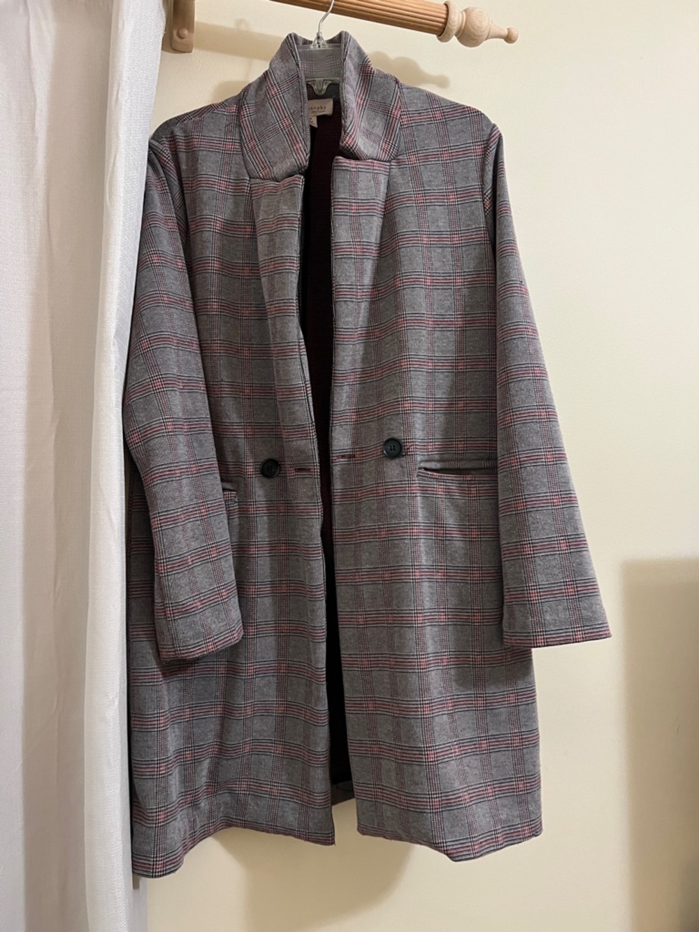 Philosophy Plaid Button-Front Long Duster Coat in Gray with Red Windowpane